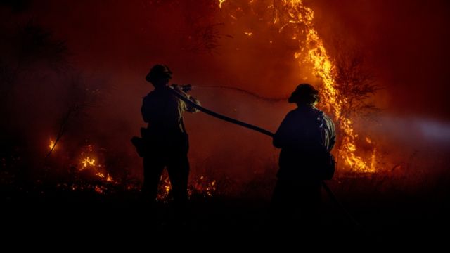 California Firefighters Continue to Gain Control Over Major Fires, Check Here - Where!