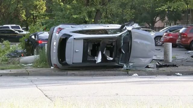 Little Village Rollover Crash 2 Killed, 2 Seriously Hurt Near Cook County Jail
