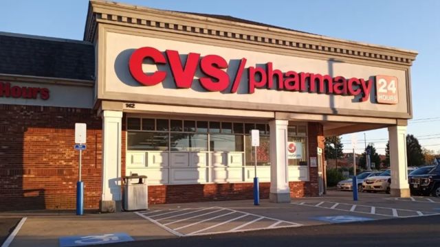 Alert! Investigating the Closure of National Pharmacy Chains What's Behind the Shutdowns