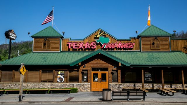 Big Support Ruidoso Fire Relief by Dining at Texas Roadhouse on July 1