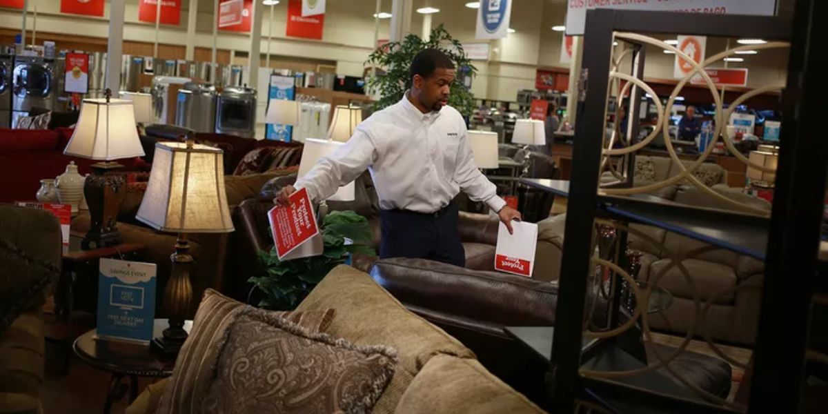 Shocking News! Discount Furniture Chain Faces Bankruptcy What’s Next for 85 Texas Stores