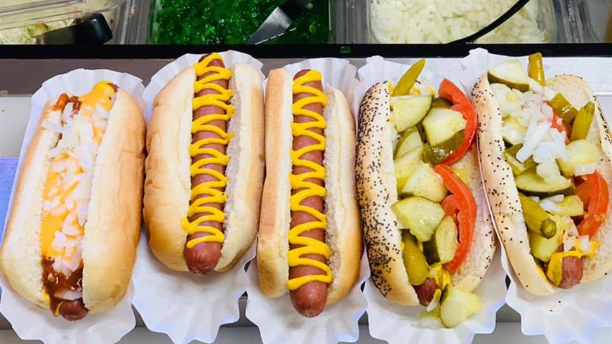 7 Legendary Hot Dog Spots in Virginia You Need to Visit