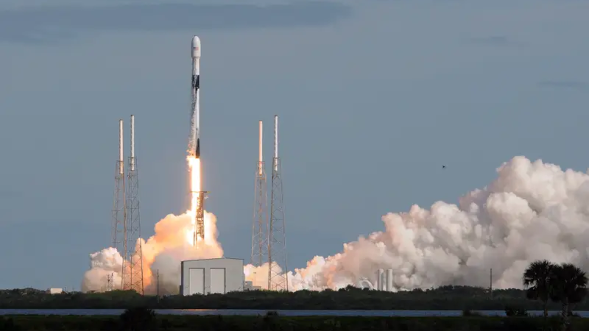 Amazon Joins the Race as Starlink Transforms Global Connectivity and Geopolitics