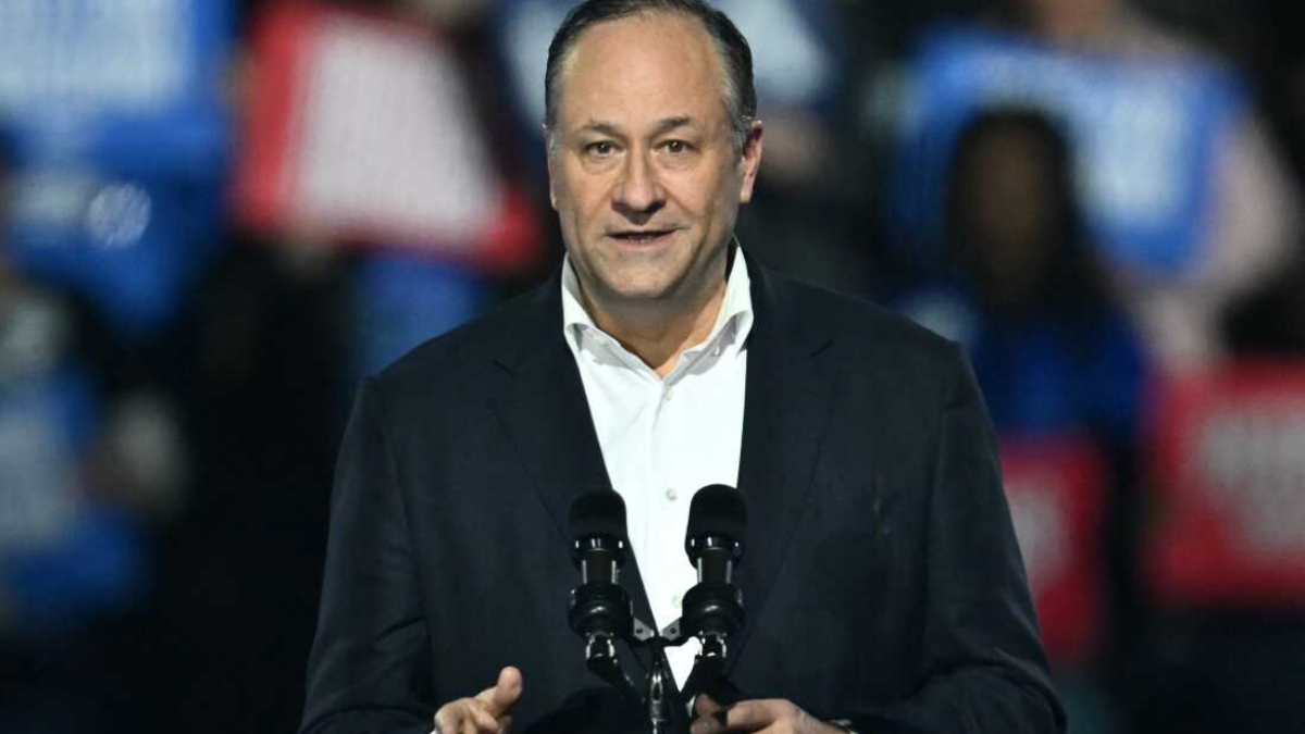 Doug Emhoff Among Several Biden Appointees Removed by Trump from Holocaust Museum Board