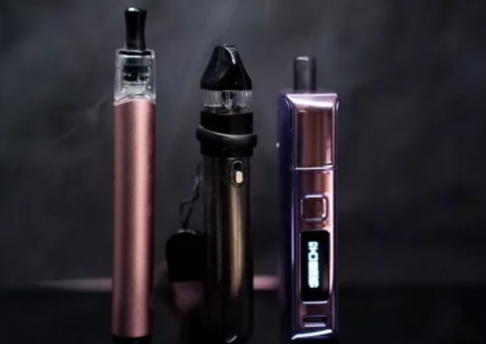 U.S. Customs and FDA Seize 1.4 Million Illegal E-Cigarettes from Overseas