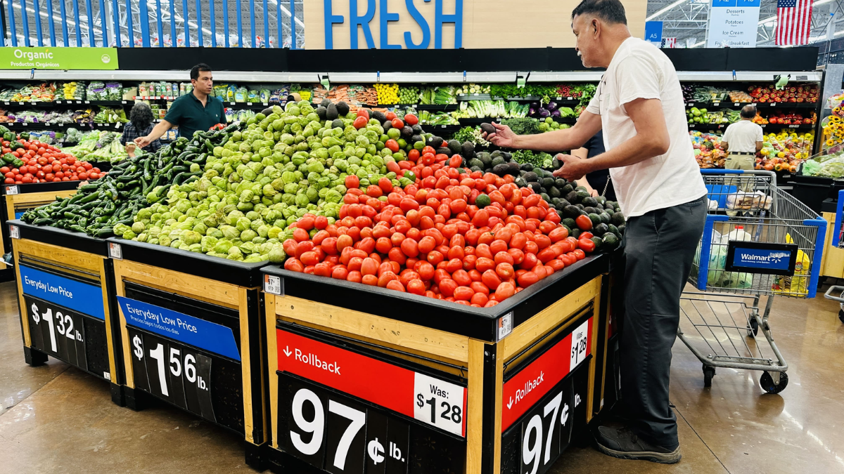 Walmart Alerts Customers to Upcoming Grocery Price Increases Due to Tariffs