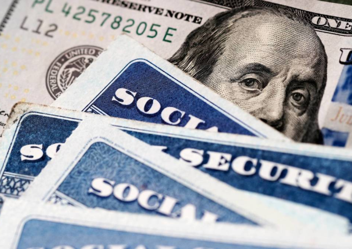 Monthly Social Security Check of $967 Coming Soon for Millions of Seniors