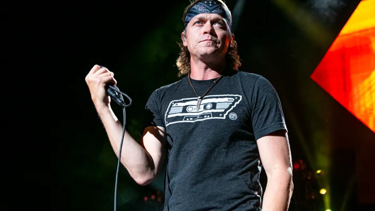 Brad Arnold’s Stage 4 Cancer Diagnosis Halts 3 Doors Down’s Summer Tour